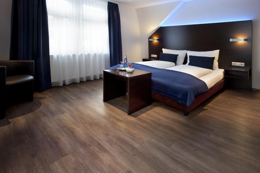 Schlotzeria Hotel I Café I Eis Grenzach-Wyhlen Zimmer foto